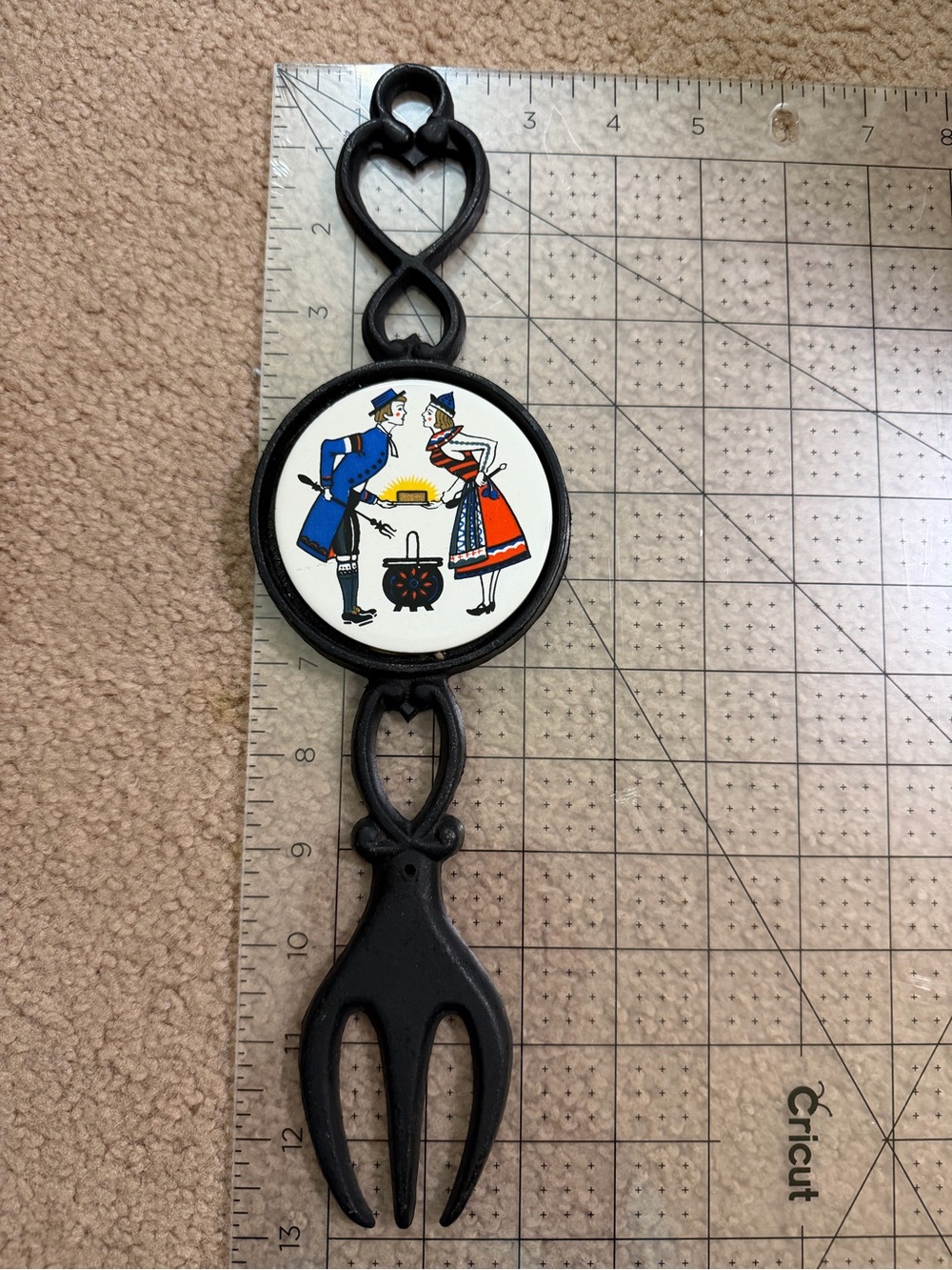 Vintage Cast Iron Fork Trivet Wall Decor Ceramic Insert 13” Pennsylvania Dutch